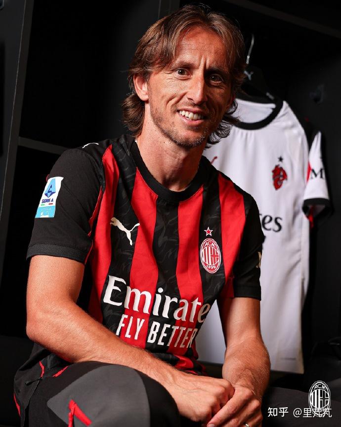 曼联平局再显不稳定，马兹拉维怒斥错失良机