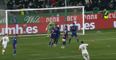 杜兰特连续得分，引领全队节奏