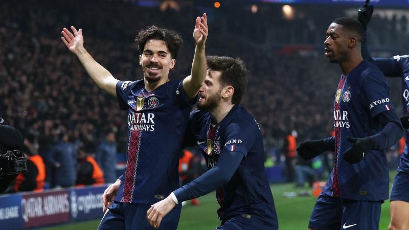 曼联引援总监评谢什科：速度快、弹跳强，风格有点像哈兰德